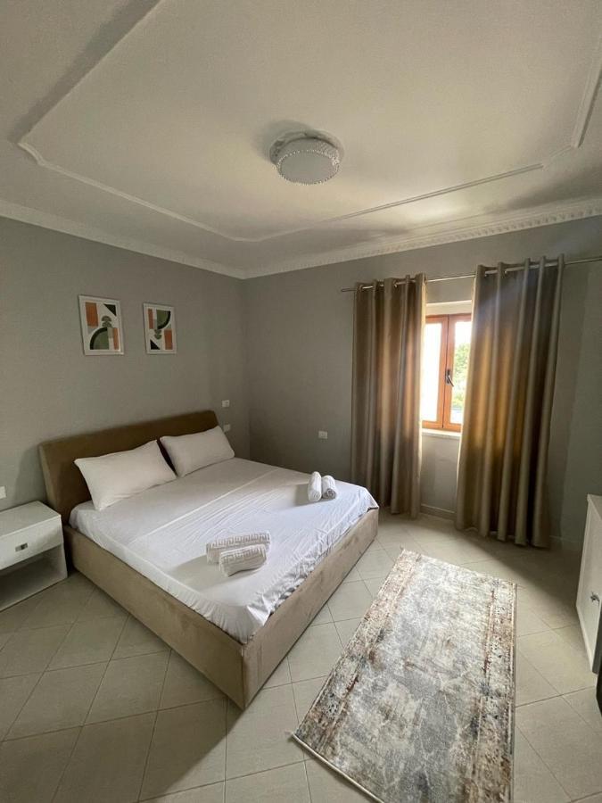 Ferrari Hotel *
